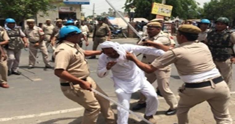 किसानों पर लाठीचार्ज  को लेकर कांग्रेस प्रवक्ता सुप्रिया श्रीनेत ने कहा सीएम खट्टर हैं जनरल डायर और नरेंद्र मोदी उनके आका